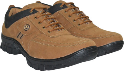 

Tumbler Suede Boots For Men(Beige