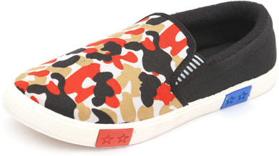 

NEXA Canvas Shoes For Men(Black, Red