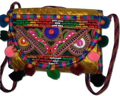 

KutchKalaHouse Women Casual Multicolor Cotton, Silk Sling Bag