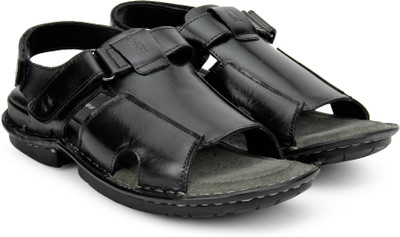 Hush Puppies Men Black Casual