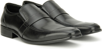 

Kenneth Cole MILL-ENIAL Slip on For Men(Black