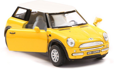 

Kinsmart 1:28 Scale Mini Cooper Diecast Model Car - Yellow(Yellow)