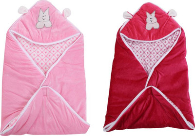 

Kidoyzz Cartoon  Swadding Baby Blanket(Polyester, Pink, Red