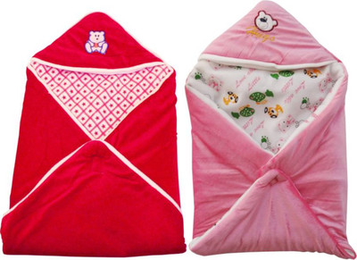 

Kidoyzz Cartoon  Swadding Baby Blanket(Polyester, Red, Light Pink, Light pink;red