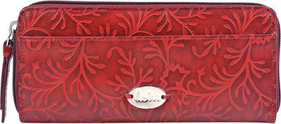 

Holii Casual Red Clutch