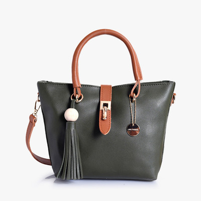 

Lino Perros Shoulder Bag(Green)