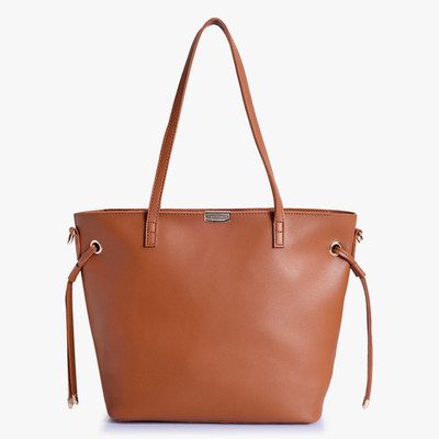 

Lino Perros Shoulder Bag(Tan)