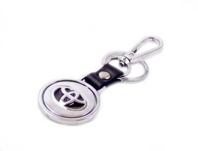 

Shubheksha Double-sided Revolving Toyota Logo Metallic Locking Key Chain
