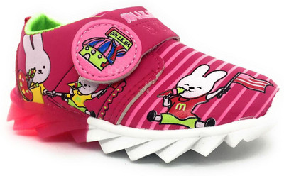 

TeeniTiny Boys & Girls Velcro Sneakers(Pink