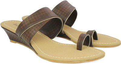 

Inc.5 Women BROWN Wedges