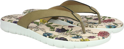 Inc.5 Women CHIKOO Flats