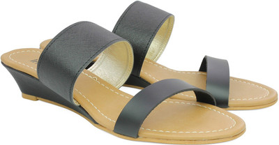 

Inc.5 Women BLACK Wedges