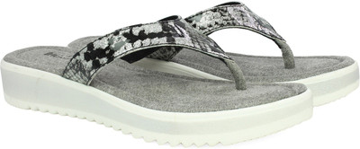 

Inc.5 Women SILVER Wedges