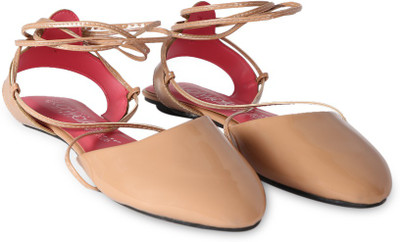 

Catwalk Women Nude Casual