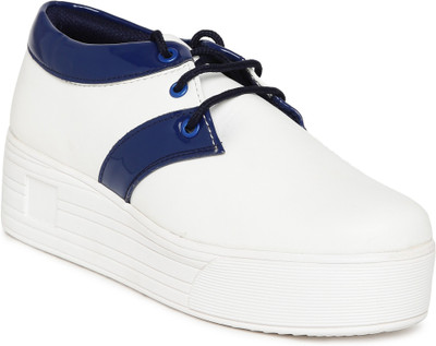 

1 WALK 1 WALK MAPPLE COLLECTION ORIGINAL COMFORTABLE STYLISH WOMEN SHOES /SNEAKERS/COLLEGE WEAR/2018 LATEST COLLECTION/PARTY WEAR/CASUAL DRESSING WEAR/WEEDING WEAR-White::Blue Casuals For Women(White, Blue