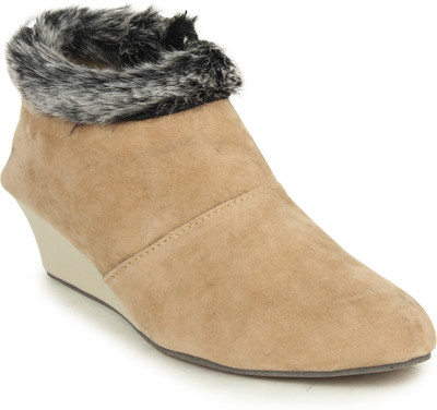 

Moonwalk Boots For Women(Beige, White