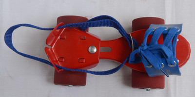 

Aero Speed Tender Foot Quad Roller Skates - Size 0-3.5 UK(Red, Black)