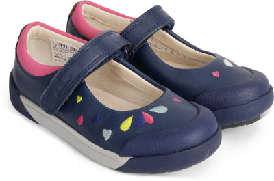 

Clarks Girls Velcro Sneakers(Blue, Navy leather