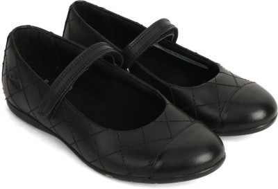

Clarks Girls Strap Oxford Shoes(Black, Black leather
