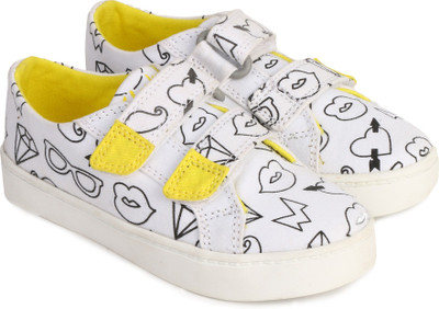 

Clarks Boys & Girls Velcro Sneakers(White, White canvas