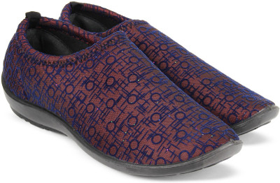 

Gliders by Liberty Bellies For Women(Maroon, Cherry