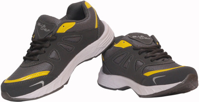 

Blue Chief ST-007 Running Shoes For Men(Black, Yellow