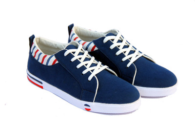 

Trendy Sneakers For Men(Multicolor, Blue