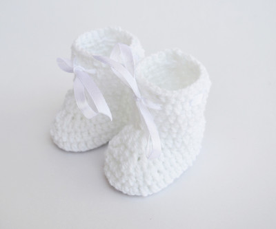 Love Crochet Art crochet baby booties for 6-12 months baby Booties(Toe to Heel Length - 10 cm White)