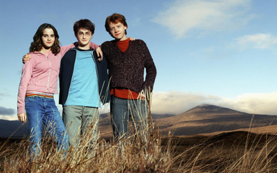 

Aabhaas daniel-radcliffe-emma-watson-rupert-movies Wall Poster Paper Print(12 inch X 18 inch, Rolled)