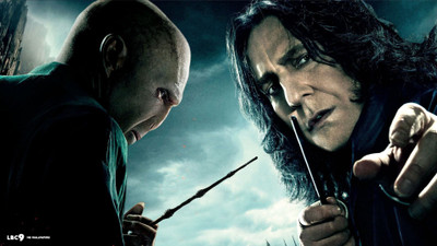 

Akhuratha harry-potter-hallows-deathly-movies-movie Wall Poster Paper Print(12 inch X 18 inch, Rolled)