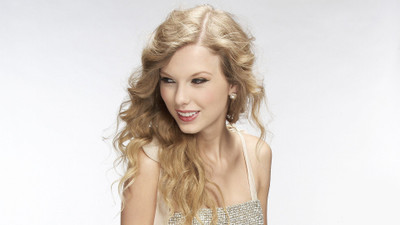 

Akhuratha -taylor-swift-blondes-women-music-models-celebrity-singers Wall Poster Paper Print(12 inch X 18 inch, Rolled)