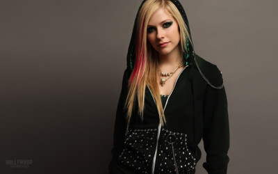 avril-lavigne-discount-musicians Wall Poster Paper Print(12 inch X 18 inch, Rolled)