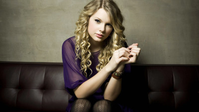 

taylor-swift-discount-musicians- Wall Poster Paper Print(12 inch X 18 inch, Rolled)