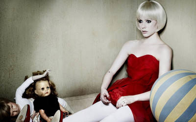 

avril-lavigne-musics Wall Poster Paper Print(12 inch X 18 inch, Rolled)