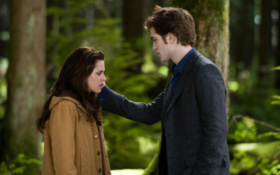 

Aabhaas -edward-bella-movies--movie Wall Poster Paper Print(12 inch X 18 inch, Rolled)