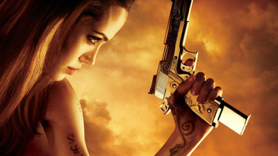 

Akhuratha angelina-jolie-blondes-women-guns-wanted-movie-posters Wall Poster Paper Print(12 inch X 18 inch, Rolled)
