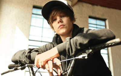 

Wall Poster a/justin-biebers-movie Paper Print(12 inch X 18 inch, Rolled)