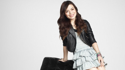 

miranda-cosgrove-brunettes-blondes-women-singers-icarly-musican Wall Poster Paper Print(12 inch X 18 inch, Rolled)