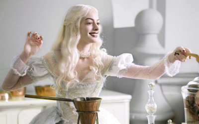 

Akhuratha anne-hathaway-movies-wonderland-alice Wall Poster Paper Print(12 inch X 18 inch, Rolled)