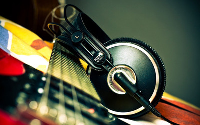 

Akhuratha -akg-headphones-music Wall Poster Paper Print(12 inch X 18 inch, Rolled)