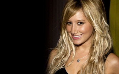 

Akhuratha ashley-tisdale-website-web Wall Poster Paper Print(12 inch X 18 inch, Rolled)