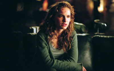 

Aabhaas natalie-portman-women-movies-actresses-v-for-vendetta Wall Poster Paper Print(12 inch X 18 inch, Rolled)