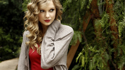 Bikrikendra Taylor Swift Music Girl Poster Paper Print 18