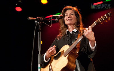 

christian-music-amygrant- Wall Poster Paper Print(12 inch X 18 inch, Rolled)