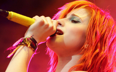 

hayley-williams-paramore-women-music-celebrity-singers Wall Poster Paper Print(12 inch X 18 inch, Rolled)