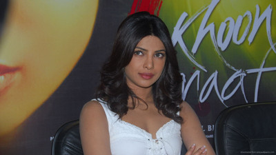 

Wall Poster a/priyanka-chopra-movie-presentings-bollywood Paper Print(12 inch X 18 inch, Rolled)