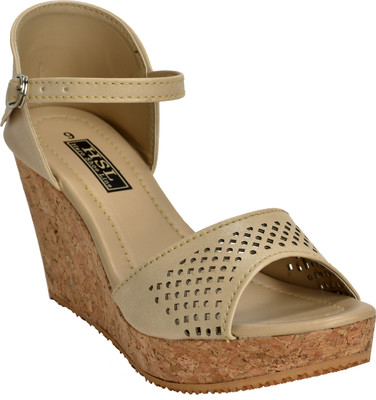 

HEROSHOELINE Women Creame Wedges