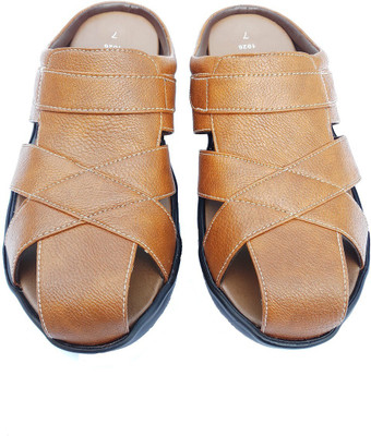 

Lavister Men Brown Casual