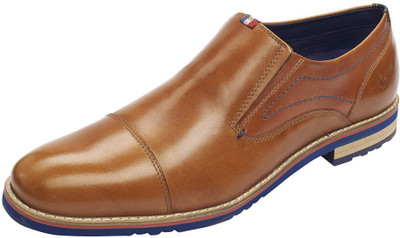 

Gabicci FLEETWOOD TOE CAP LOAFER Slip On For Men(Tan