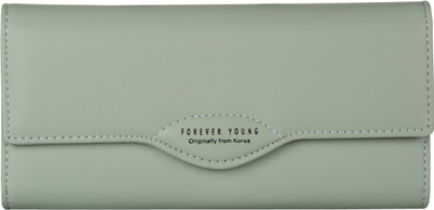 

Cuddle Casual Green Clutch